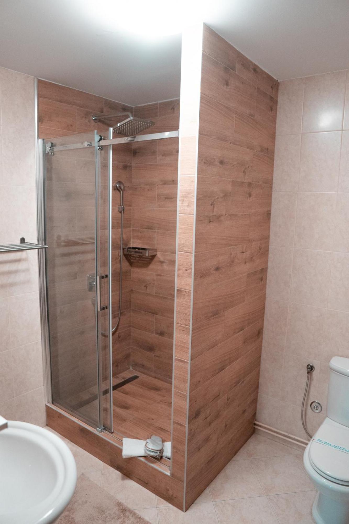 Hotel Topcider Belgrád Kültér fotó