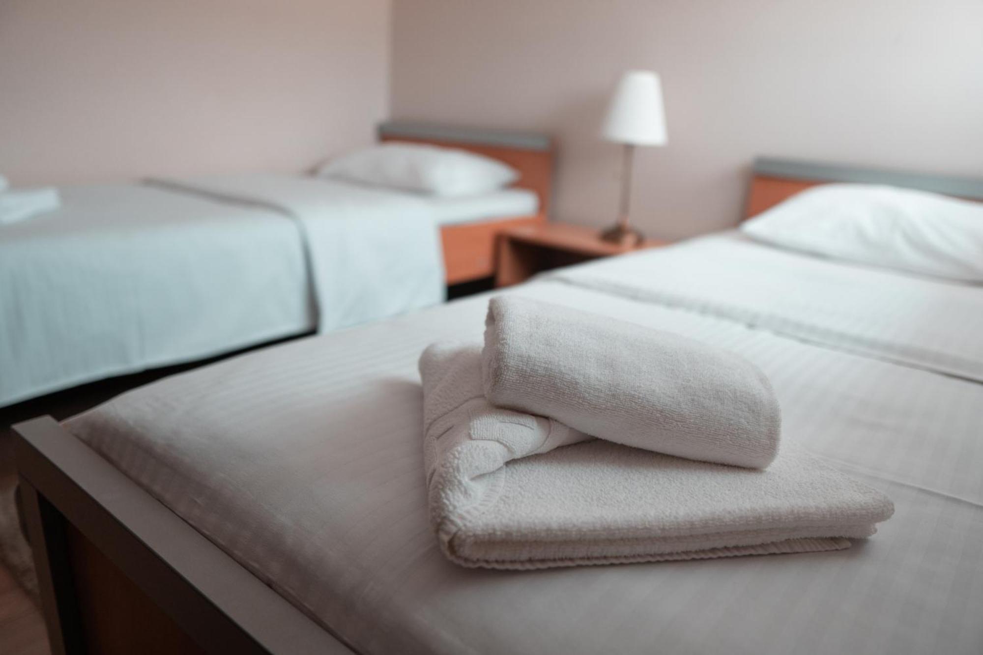 Hotel Topcider Belgrád Kültér fotó