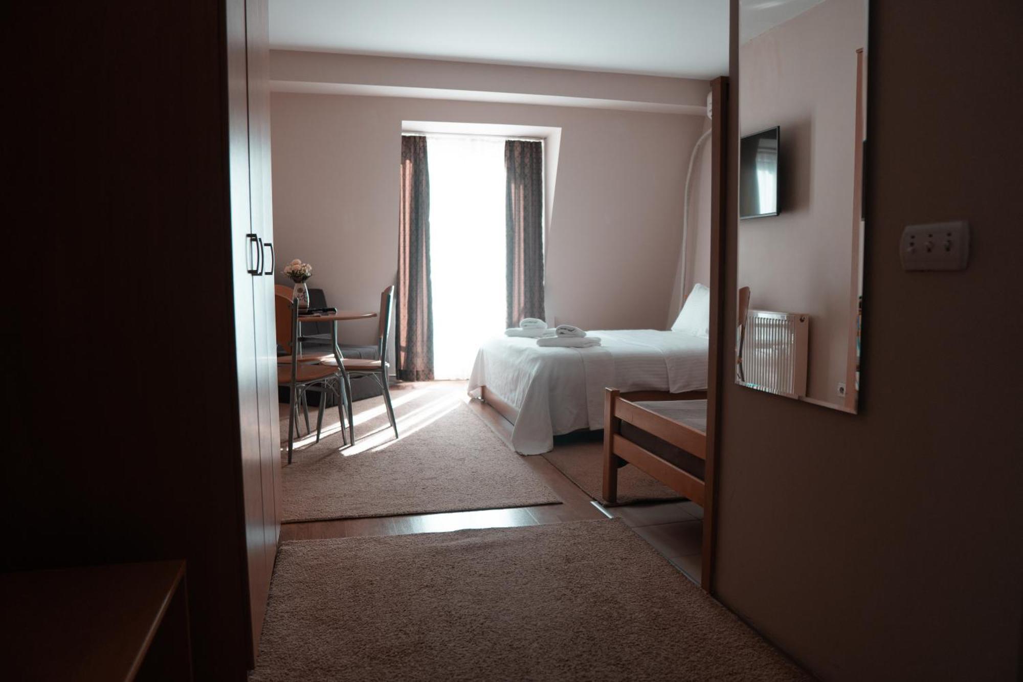 Hotel Topcider Belgrád Kültér fotó