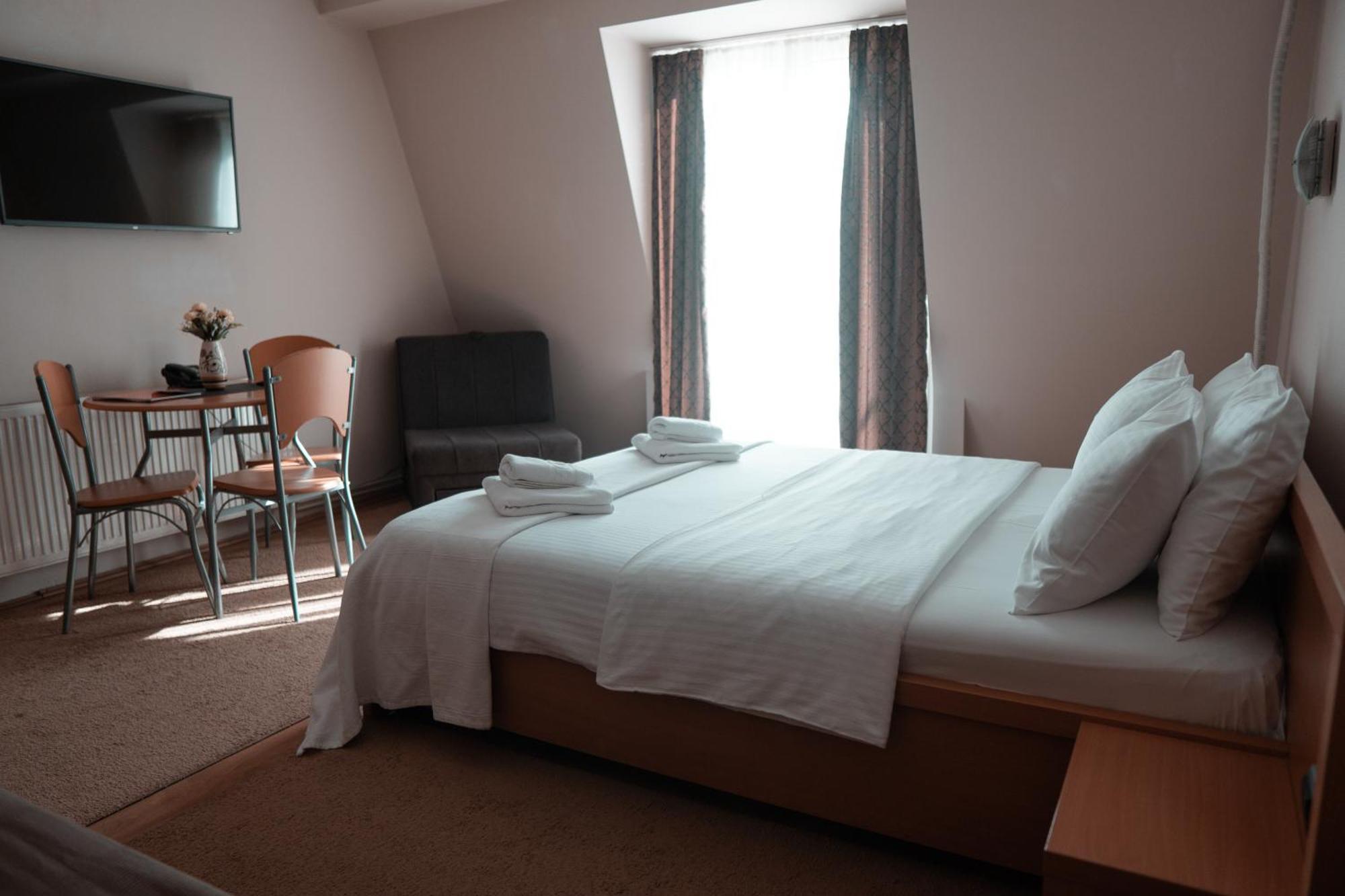 Hotel Topcider Belgrád Kültér fotó