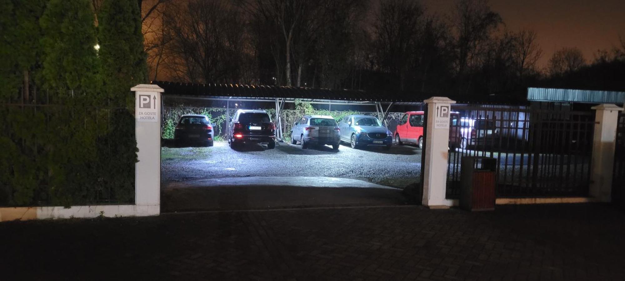 Hotel Topcider Belgrád Kültér fotó